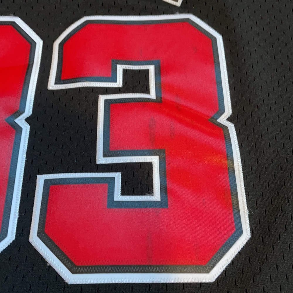 Authentic Scottie Pippen CHICAGO BULLS Jersey - Picture 5 of 5